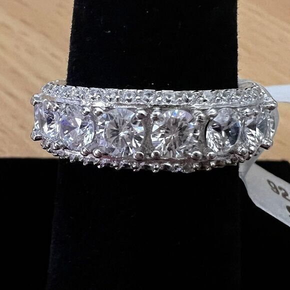 925 STERLING SILVER CZ BAND RING | LUXURY WEDDING RING |‎ 8 | RHODIUM FINISH - Picture 2 of 15